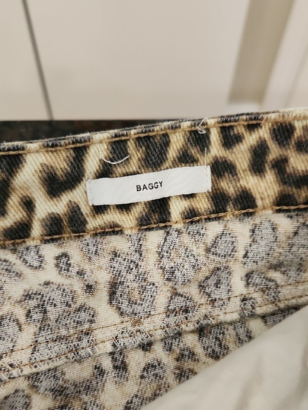 Forever 21 Leopard Print Wide Leg Jeans - Black & Cream - Picture 3 of 5